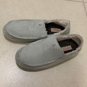 OluKai slippers